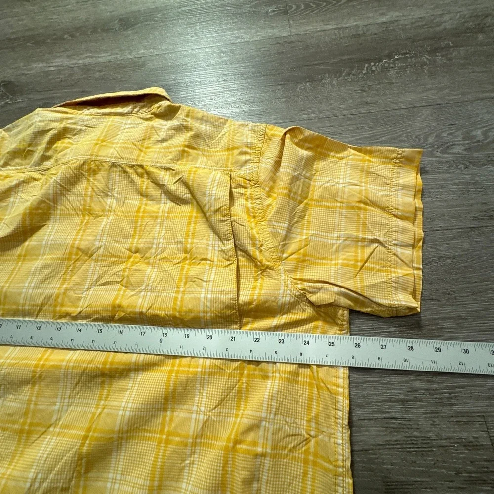 The North Face Shirt Mens XL Plaid Short Sleeve Vented Zip Pocket Button Down
